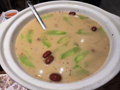 -黄泥岗·地道湖北菜(奥特莱斯店)