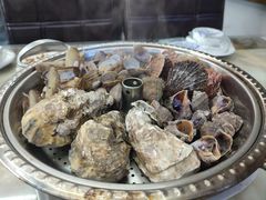 -一口猪海鲜浑锅·东北家常菜