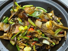 -云海肴·汽锅鸡·云南菜(天山百盛优客店)