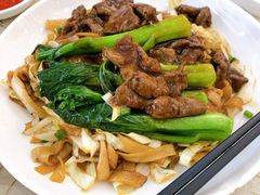 干炒牛河-轩记海鲜餐厅·四十五年老字号·经典粤菜(西区彩虹店)