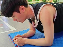 -英派斯健身旗舰店(海信国际中心馆)