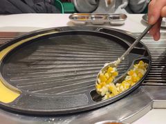 -山野的朋友露营炭火烤肉