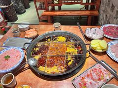 -周小明火锅(黑金冠社区店)