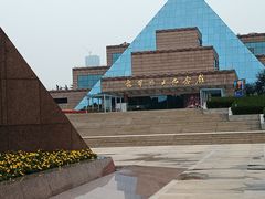 -上海市龙华烈士陵园