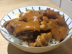 -红猪卤肉饭(大西洋美食城店)