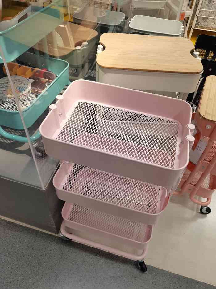 宜家家居(武汉商场)-"地铁1号线竹叶海站出来 有通道直接通到荟.