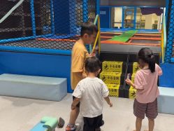 -探奇乐园蹦床公园(日月广场店)