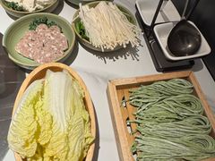 -左庭右院鲜牛肉火锅(环球港店)