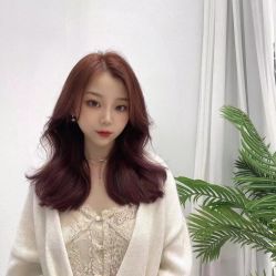 -变画·发型STUDIO