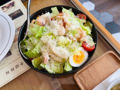经典凯撒色拉配大虾-THE PRESS(申报馆店)