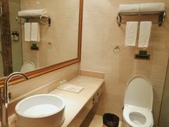 -维也纳酒店(广州南站汉溪长隆地铁站景区店)