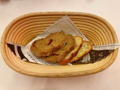 餐前面包-悦禧耕岛酒店·指月坞餐厅·旺山特色农家乐