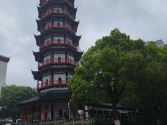 -绳金塔