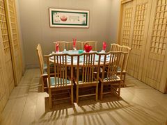-绿草地·湘菜(酃湖师院店)