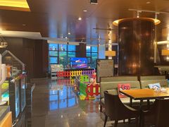 -岷山饭店-芝芝自助餐厅