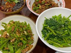 -湖南人家湘菜馆(镇江路店)