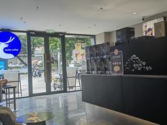 -瑞幸咖啡(田贝地铁站D出入口店)