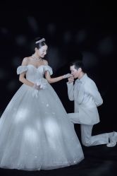 点击看大图 -挪娅婚纱摄影皇家会所