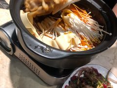 特色涮毛肚-金太阳海鲜烧烤·本地人餐厅(星海公园店)