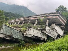 -四川汶川特大地震漩口中学遗址