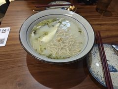 -蟹黄鱼·海派深夜面馆(江湾里店)