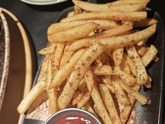 黄澄澄的炸薯条-404干式熟成牛排馆•聚会餐厅