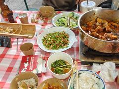 -刘姐啤酒鱼民族演艺餐厅(西街总店)