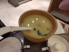 老济南甜沫-闫府私房菜·百年鲁菜(恒隆店)