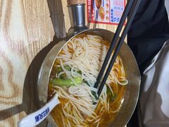 -魔都三兄弟酸辣粉·蘸卤炸串(虹桥万科店)