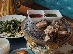 -蒙亨·手把肉·蒙古包餐厅(乌兰察布天恒广场店)