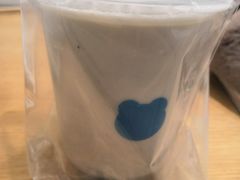 芝麻磨奶-兰熊鲜奶(西直门凯德mall店)