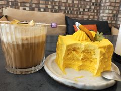 南瓜芝士蛋糕-锅炉咖啡