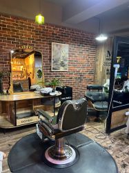 -青木造型HAIR·あおき髪を刈る潮人店