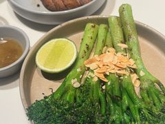 烤西兰花苔-胡麻(静安嘉里店)