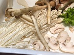 蘑菇拼盘-鼎鼎香·港式火锅(北京SKP店)