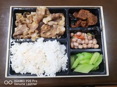 葱爆羊肉套餐饭-东方明珠老上海8号餐厅