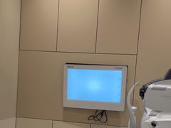 -LensCrafters亮视点·OAKLEY精选(静安嘉里中心店)