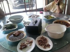 -山里人家土菜馆(茅山店)