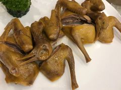 盐焗乳鸽-太子园林酒家
