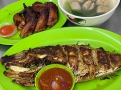 -明记烧鱼美味店