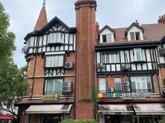 -钟书阁(松江泰晤士小镇店)