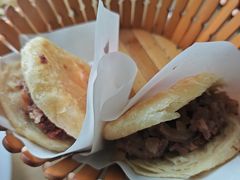 -闫家驴肉老店(华电一校店)