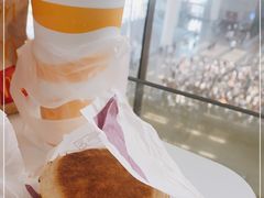 -麦当劳(上海虹桥站30B检票口楼上)