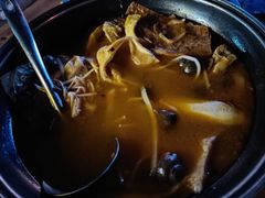 -老友记海鲜粥店