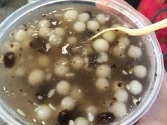 -芳婆糕团店(王府大街店)
