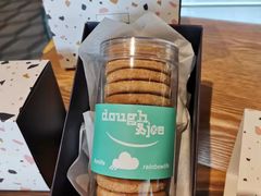 -Dough&Joe团憩(瑞虹天地月亮湾店)