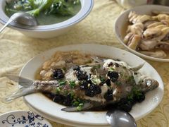 榄角蒸边鱼-河边私房菜