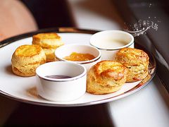 -Salon de Ville浦江汇(上海外滩华尔道夫酒店店)