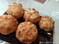 冰淇淋泡芙-拢香糕点(万达店)