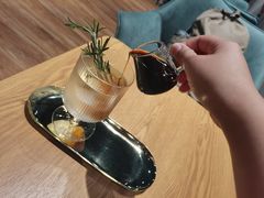 -ZING COFFEE 镜咖啡